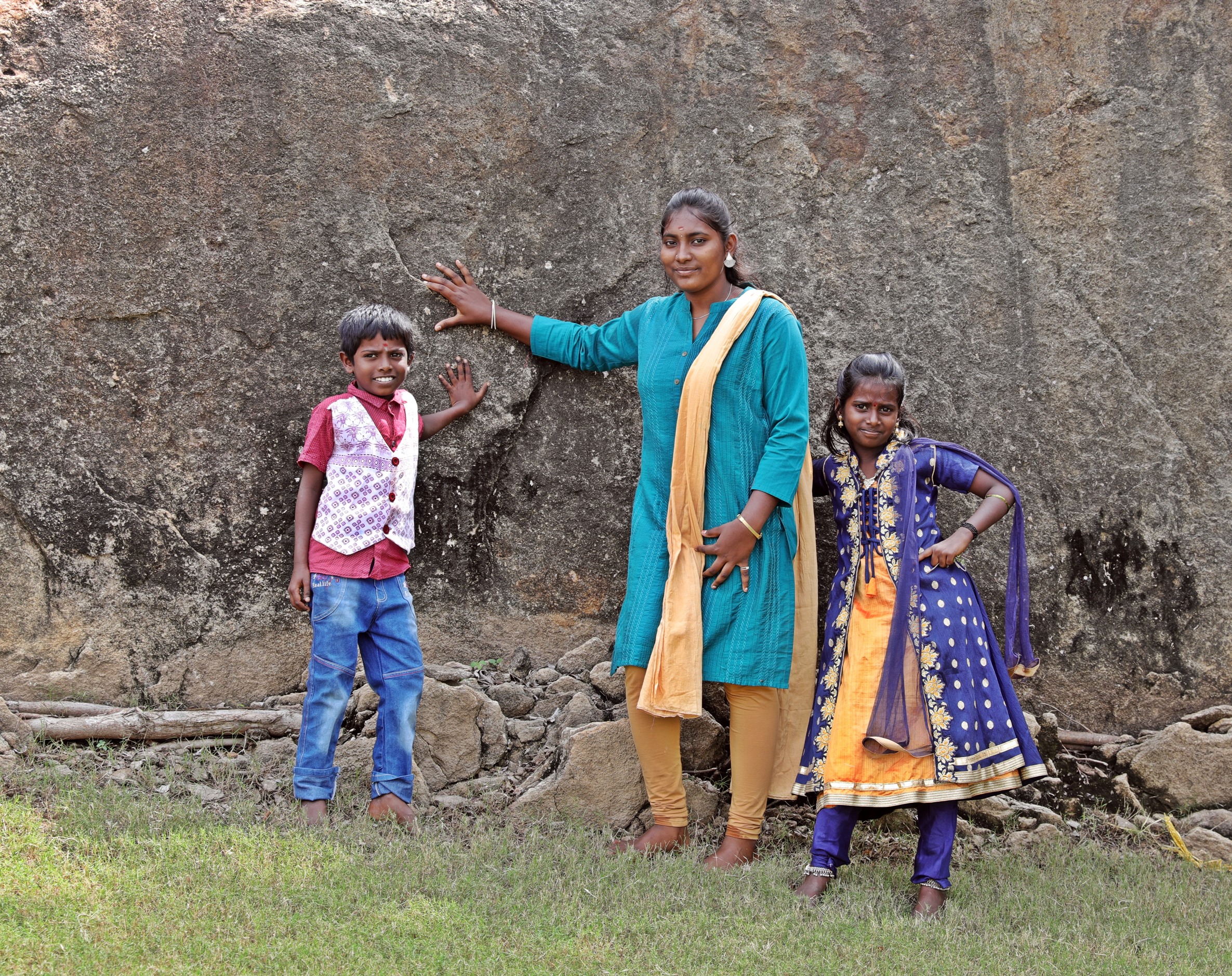 Family we met at Shiva Lingum, Tirumayam Fort, Chettinadu