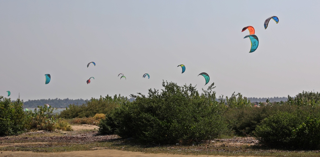 Kite surfers, Kalpitiya Lagoon