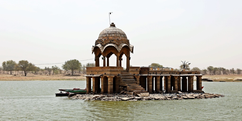 Temple, Gadisar Lake, Jaisalmer