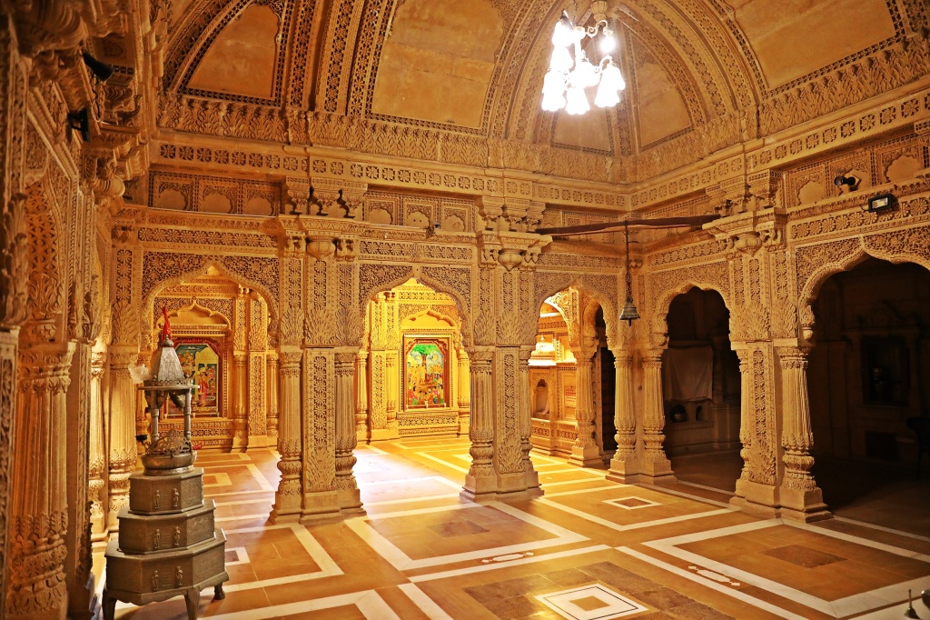 Interior, Amer Sagar Temple