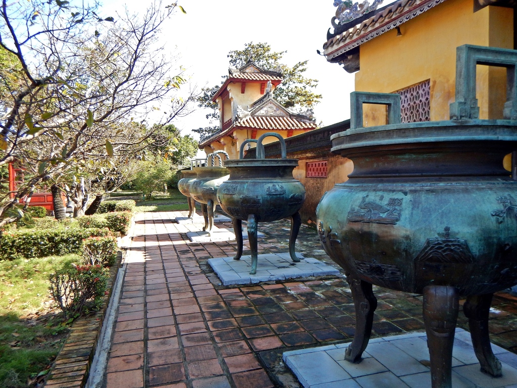 Tripod cauldrons, The Citadel, Hue