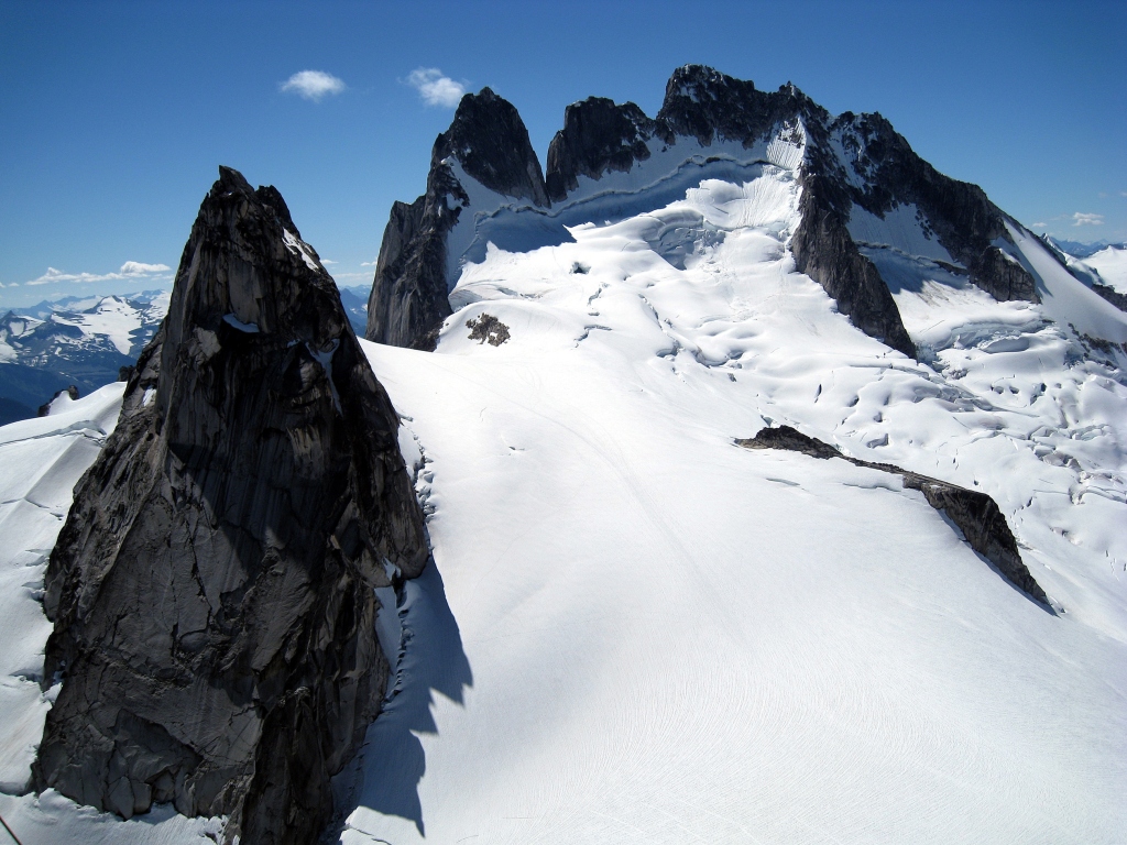 Pigeon Spire and Howser Towers seen from Snowpatch summit, Bugaboos