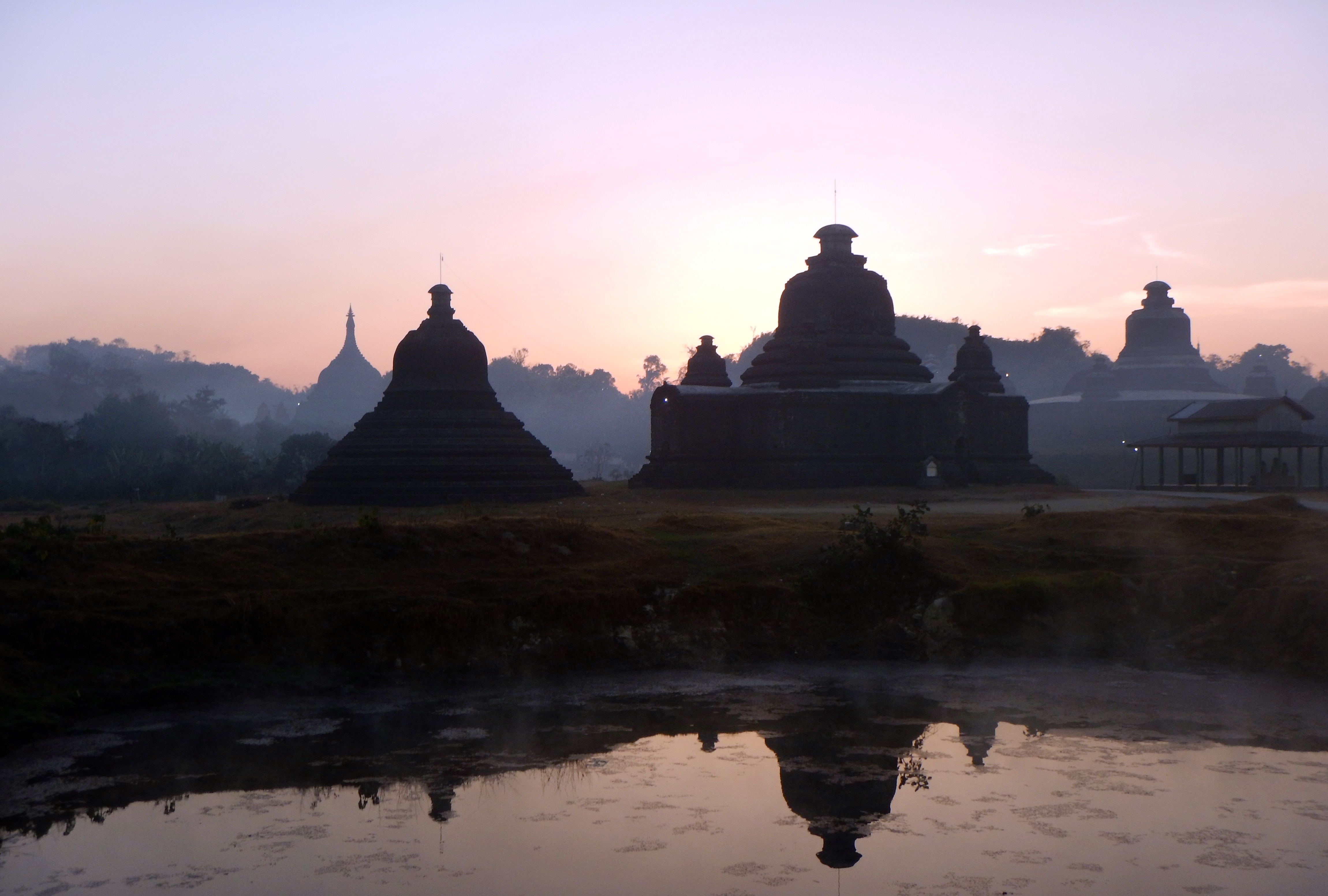 Sunrise, Mrauk U