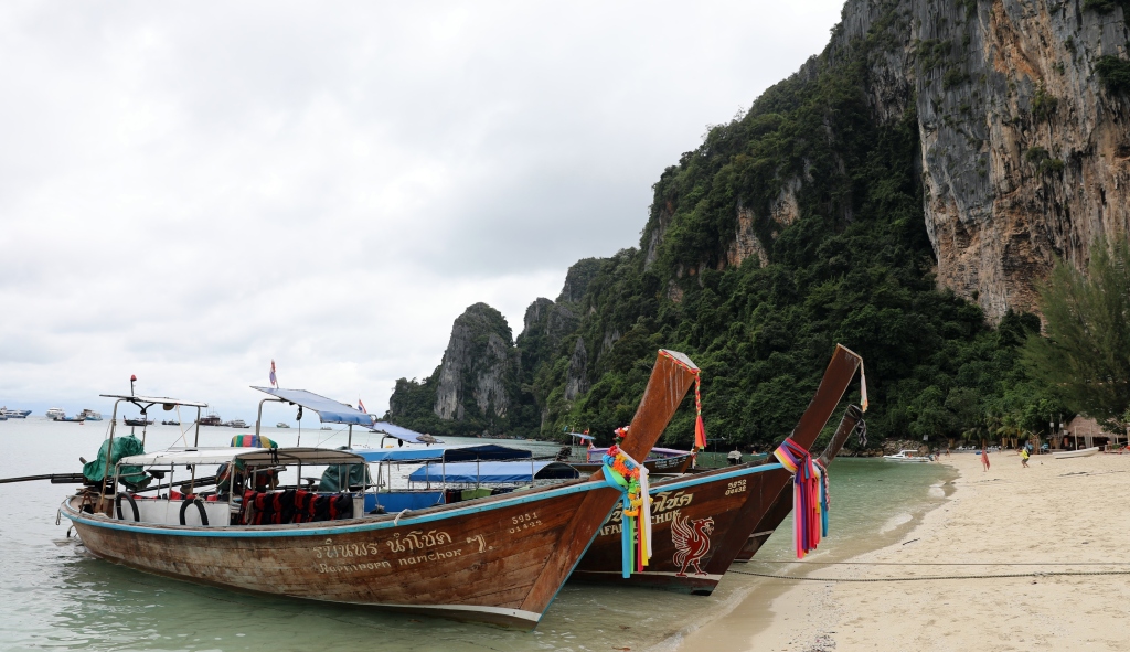 Long-Tail boats, Phi Phi Don