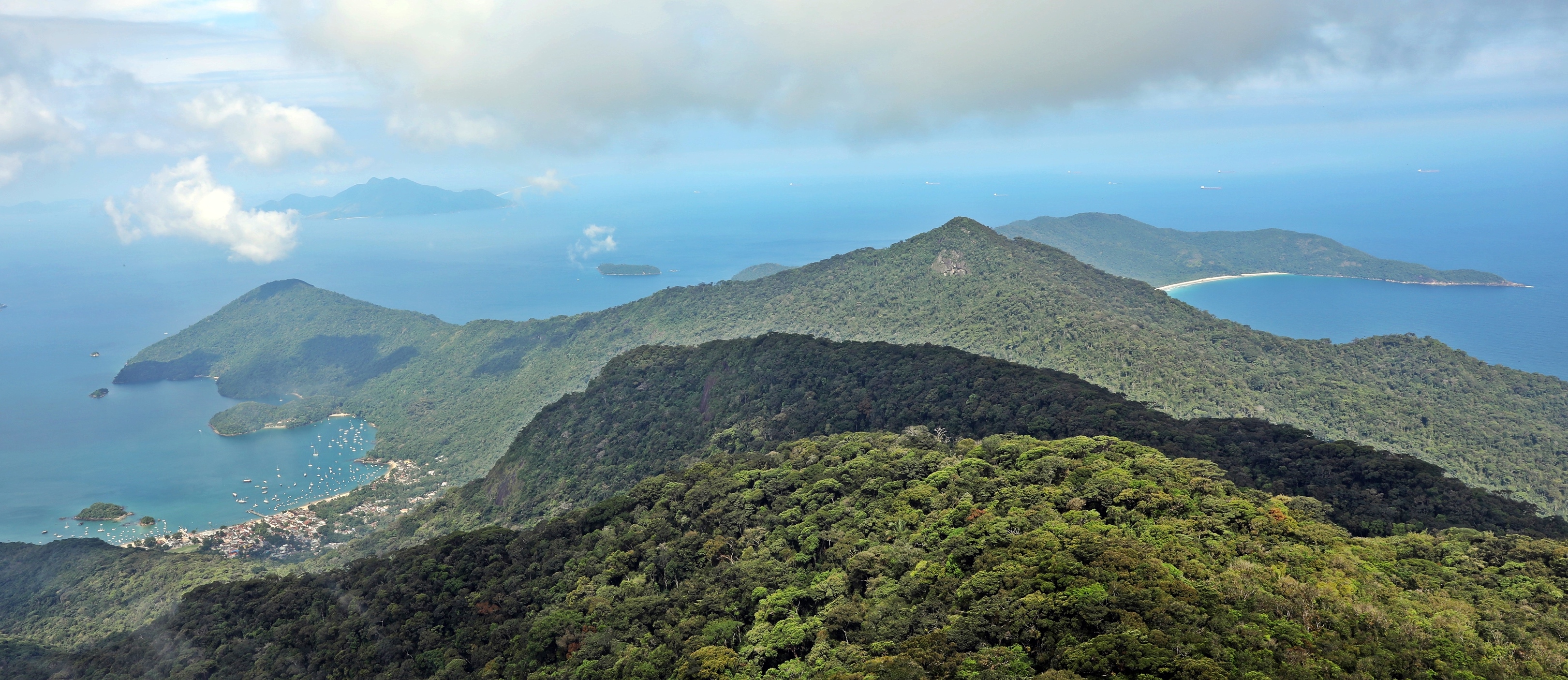View from Pico do Papagaio, Ilha Grande