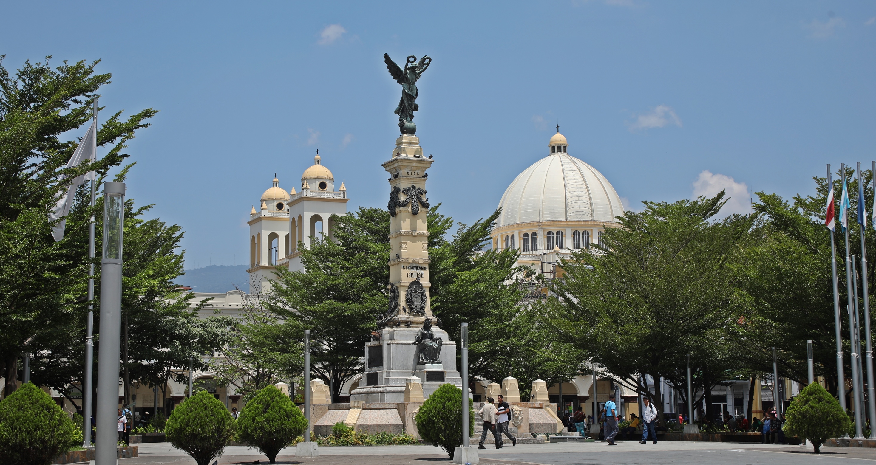 How To Spend A Day In San Salvador